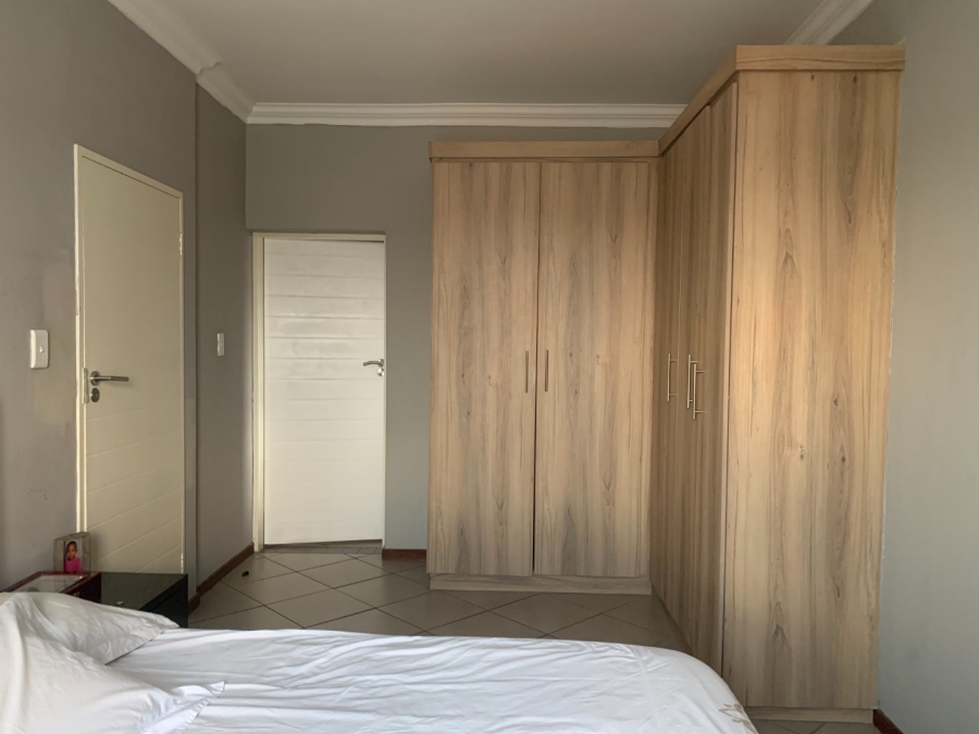 3 Bedroom Property for Sale in Monavoni Gauteng