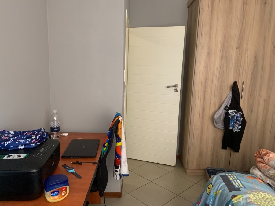 3 Bedroom Property for Sale in Monavoni Gauteng