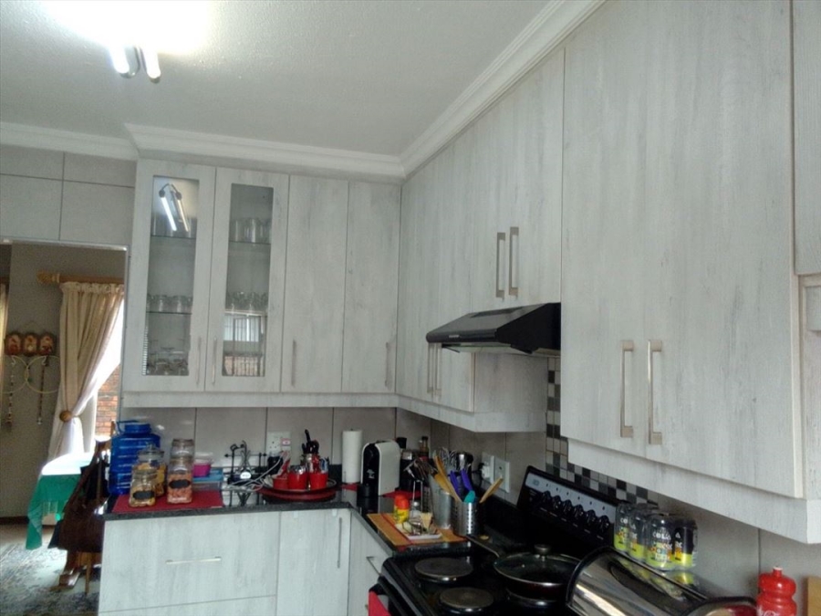 2 Bedroom Property for Sale in Birchleigh Gauteng