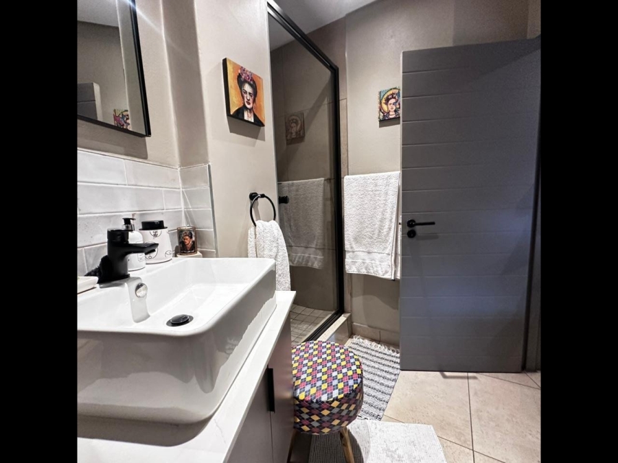 1 Bedroom Property for Sale in Bedfordview Gauteng