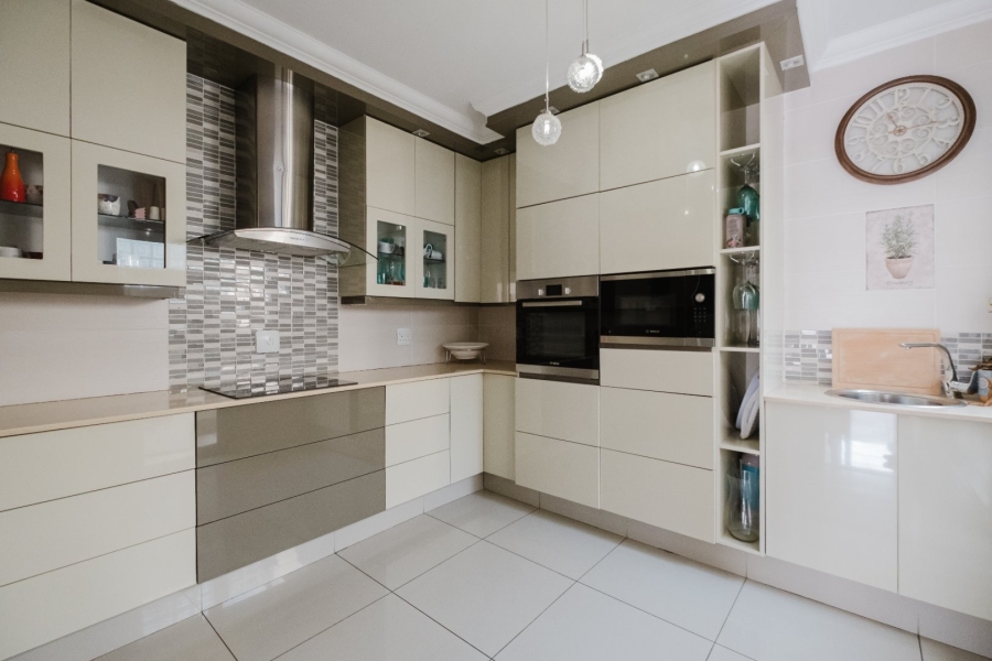 3 Bedroom Property for Sale in Glenvista Gauteng