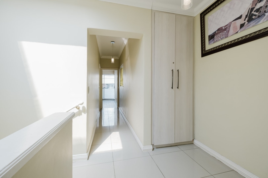 3 Bedroom Property for Sale in Glenvista Gauteng