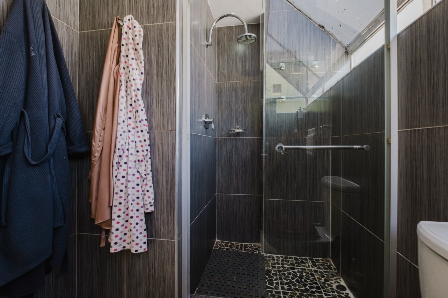 3 Bedroom Property for Sale in Glenvista Gauteng