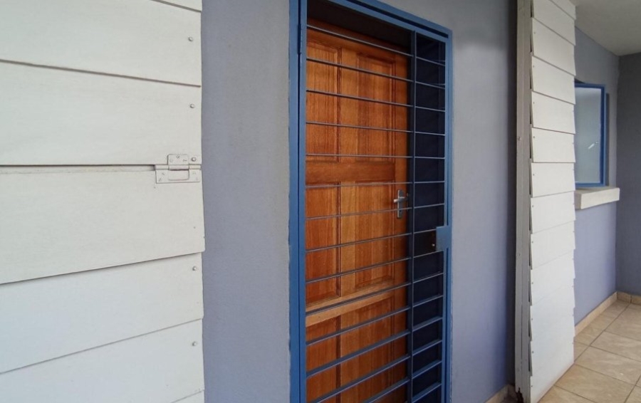 2 Bedroom Property for Sale in Noordwyk Gauteng