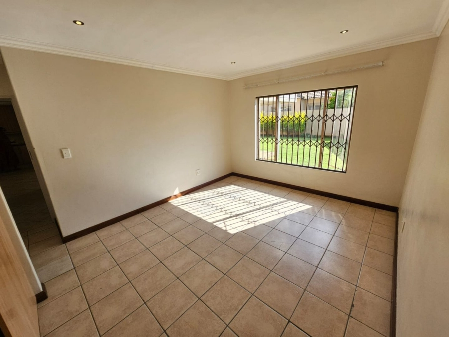 3 Bedroom Property for Sale in Wierda Park Gauteng
