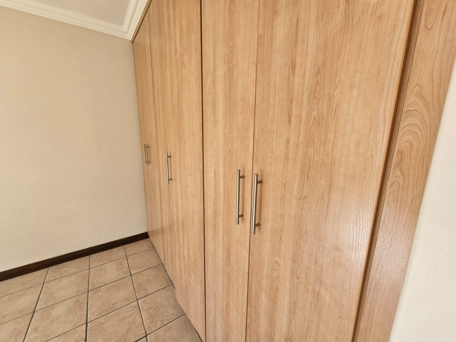 3 Bedroom Property for Sale in Wierda Park Gauteng