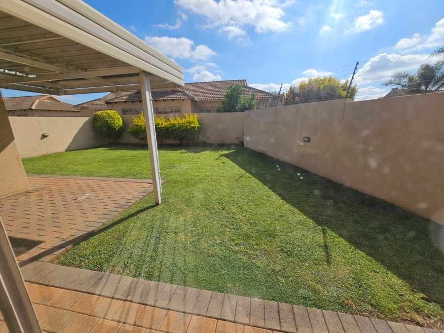 3 Bedroom Property for Sale in Wierda Park Gauteng