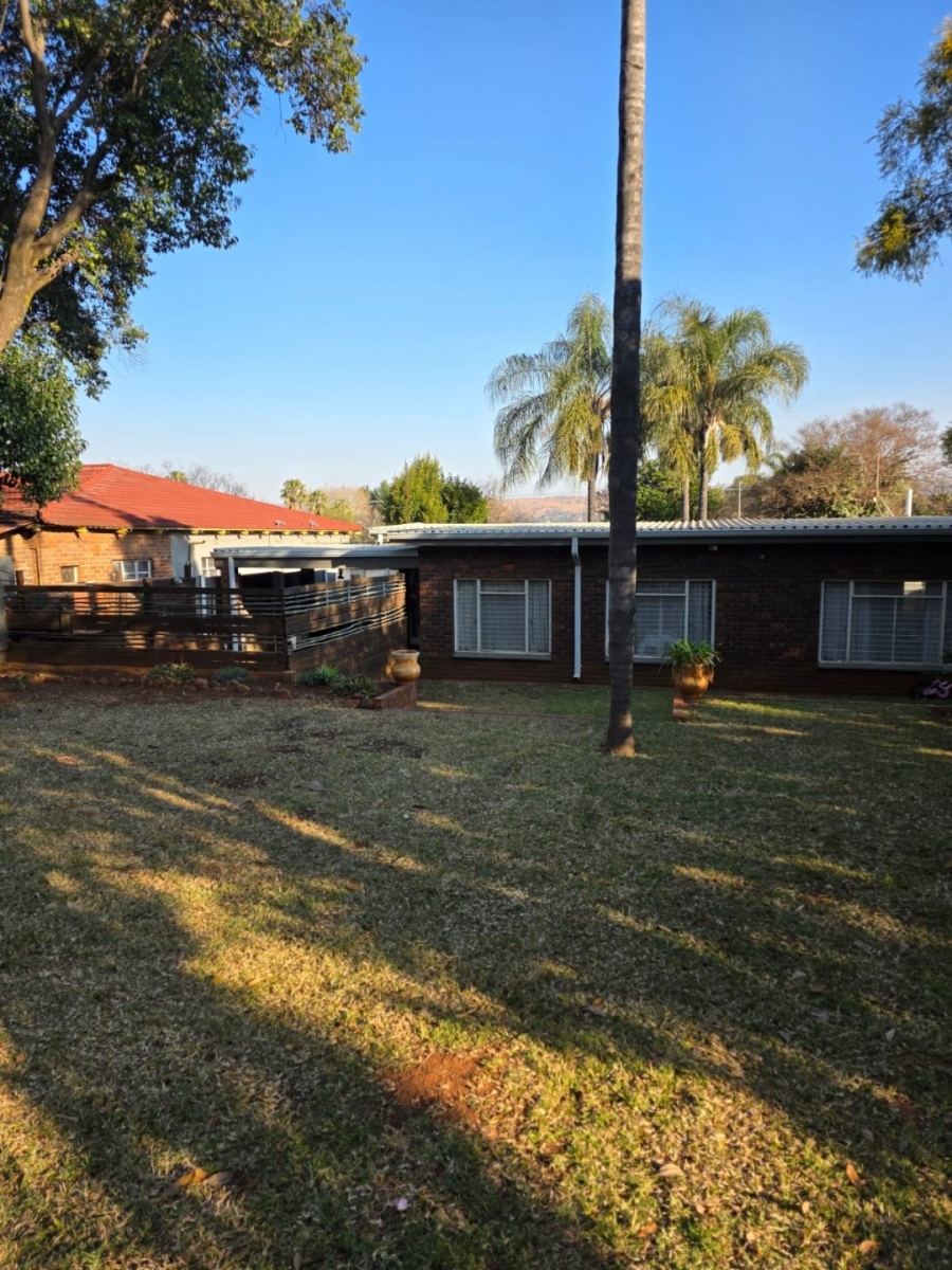 4 Bedroom Property for Sale in Mountain View Gauteng