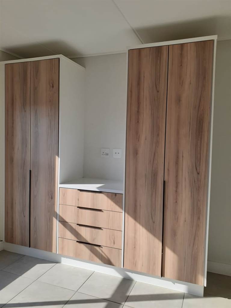 To Let 3 Bedroom Property for Rent in Waterfall Gauteng