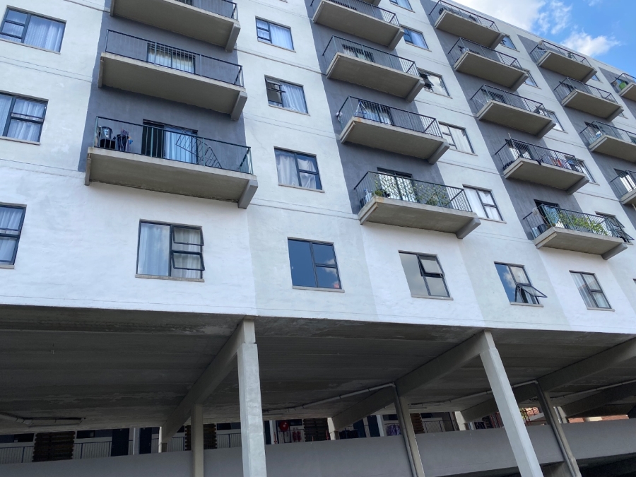 1 Bedroom Property for Sale in Ferndale Gauteng