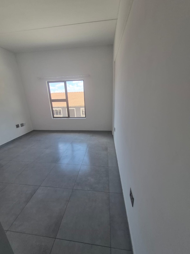 1 Bedroom Property for Sale in Ferndale Gauteng