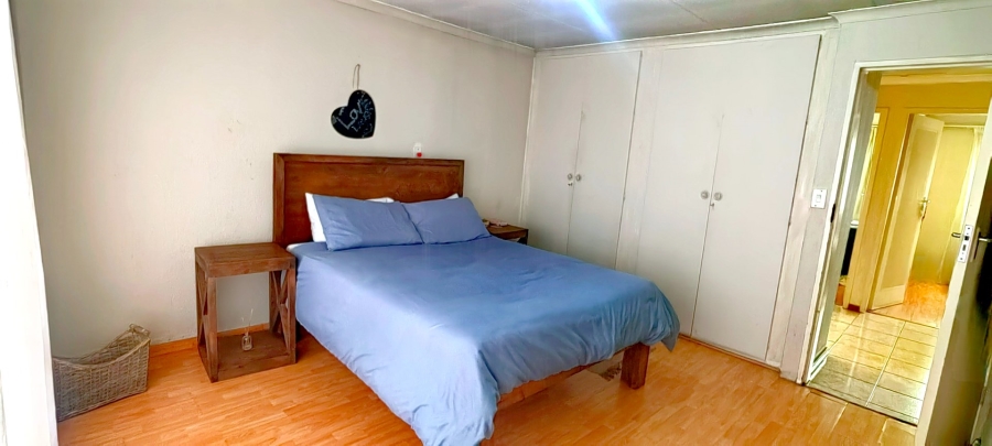  Bedroom Property for Sale in Lindhaven Gauteng