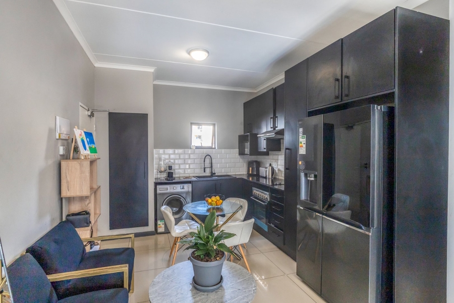 2 Bedroom Property for Sale in Grand Central Gauteng