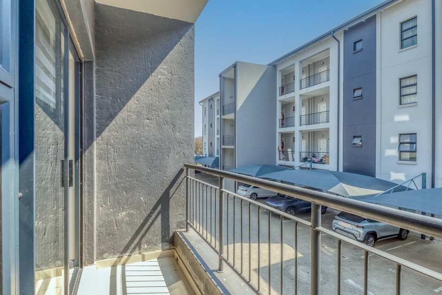 2 Bedroom Property for Sale in Grand Central Gauteng