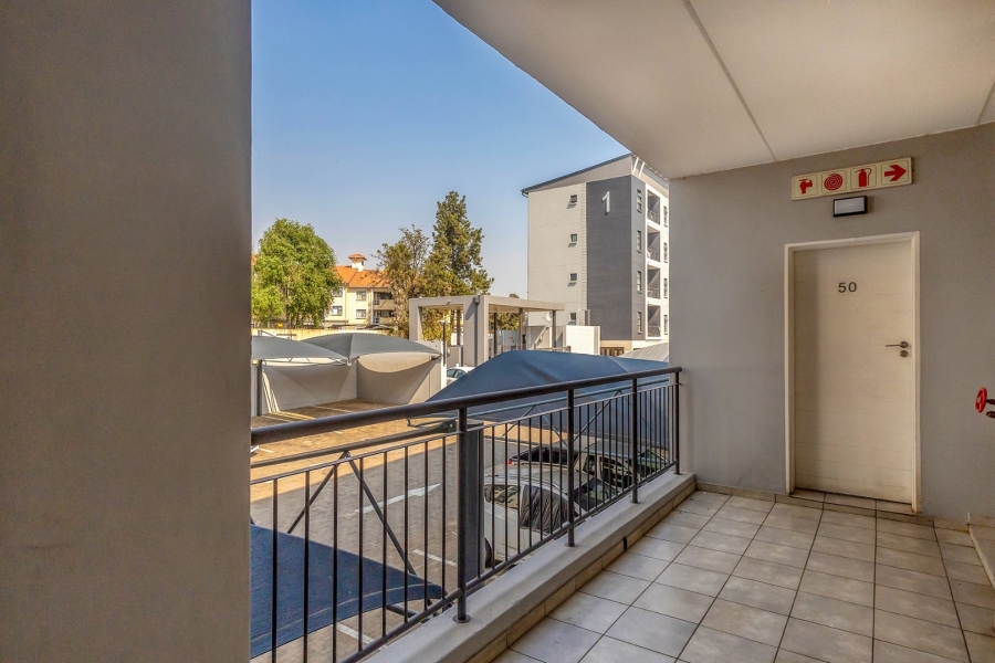 2 Bedroom Property for Sale in Grand Central Gauteng