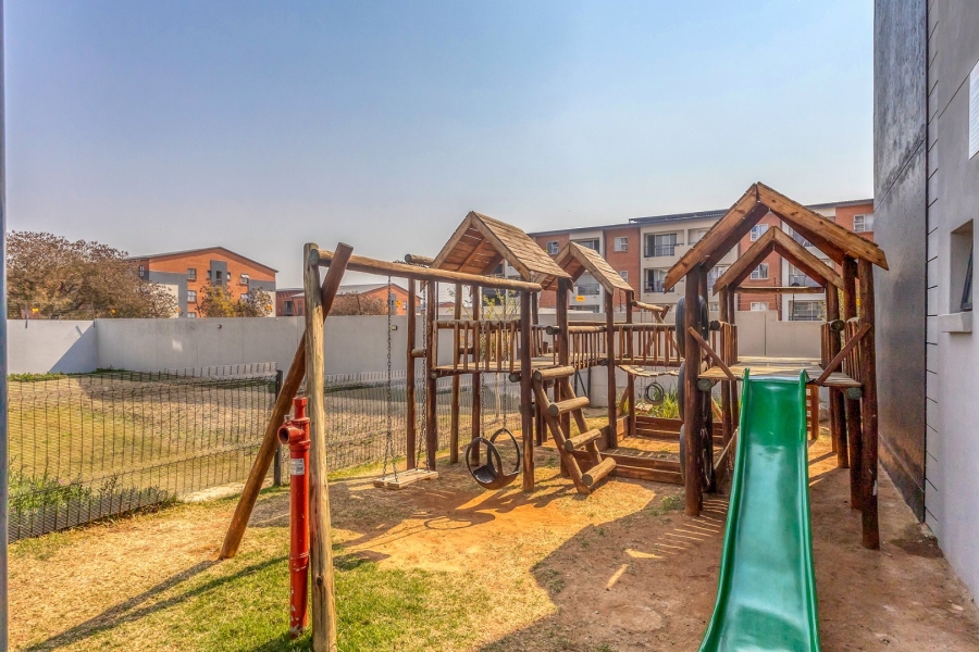 2 Bedroom Property for Sale in Grand Central Gauteng