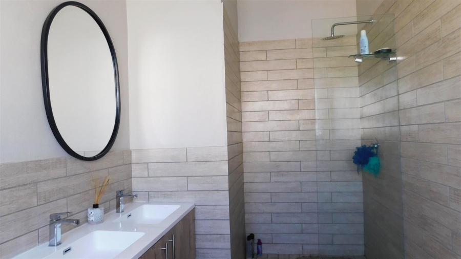 3 Bedroom Property for Sale in Zambezi Manor Lifestyle Estate Gauteng