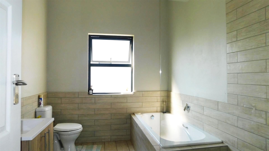 3 Bedroom Property for Sale in Zambezi Manor Lifestyle Estate Gauteng