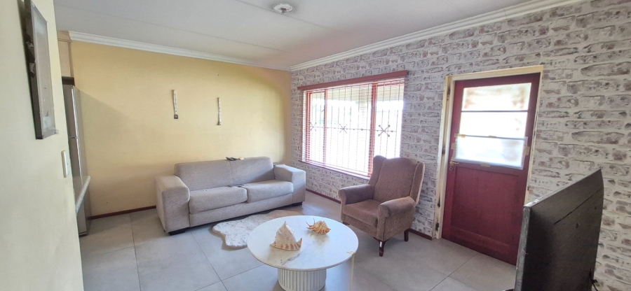 To Let 2 Bedroom Property for Rent in Mondeor Gauteng