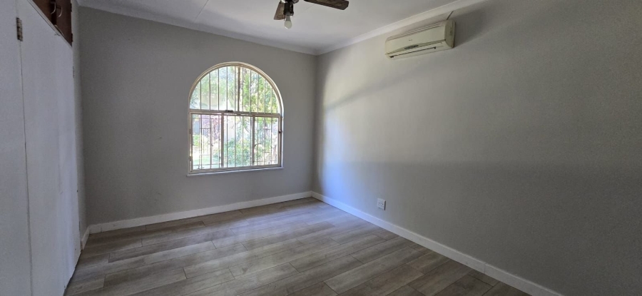 4 Bedroom Property for Sale in Garsfontein Gauteng