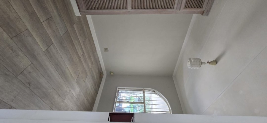 4 Bedroom Property for Sale in Garsfontein Gauteng