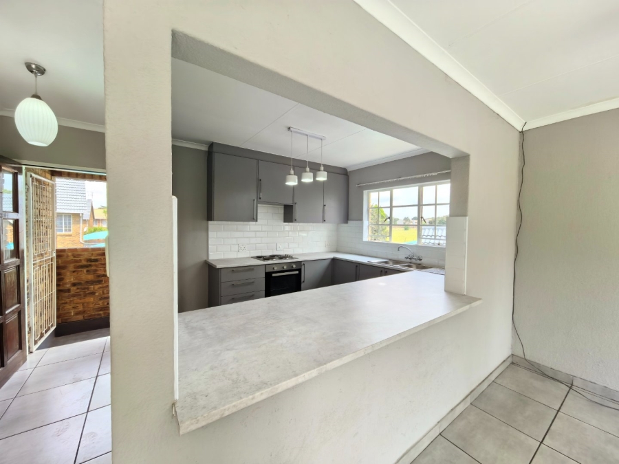 To Let 3 Bedroom Property for Rent in Atlasville Gauteng
