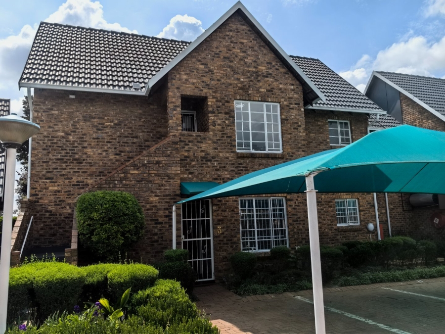 To Let 3 Bedroom Property for Rent in Atlasville Gauteng