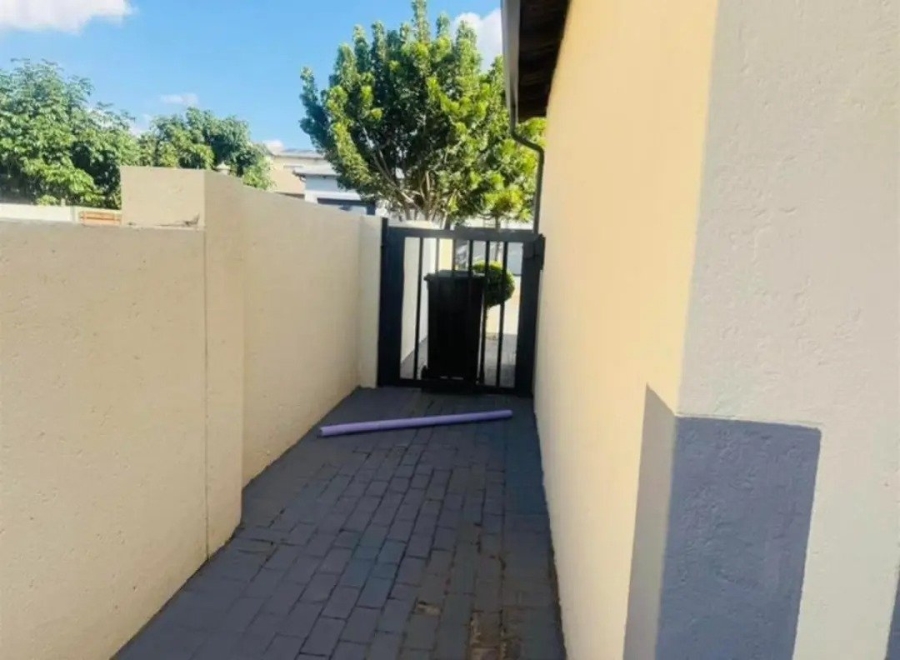 3 Bedroom Property for Sale in Magaliesberg Country Estate Gauteng