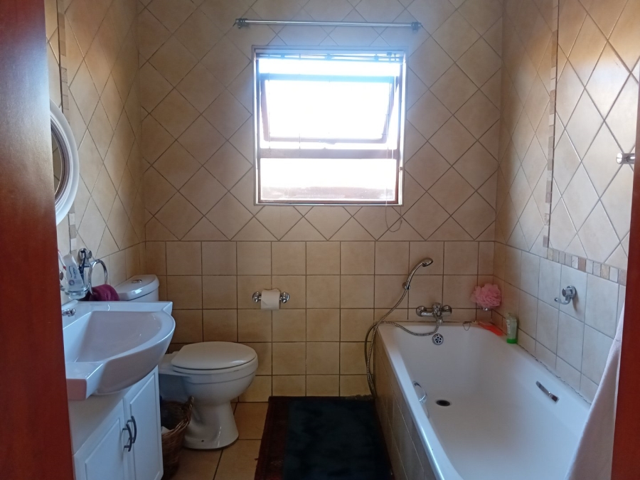 3 Bedroom Property for Sale in Bartlett Gauteng