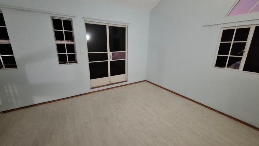 2 Bedroom Property for Sale in Vorna Valley Gauteng