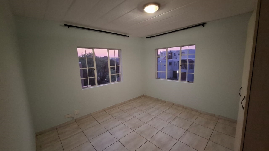2 Bedroom Property for Sale in Vorna Valley Gauteng