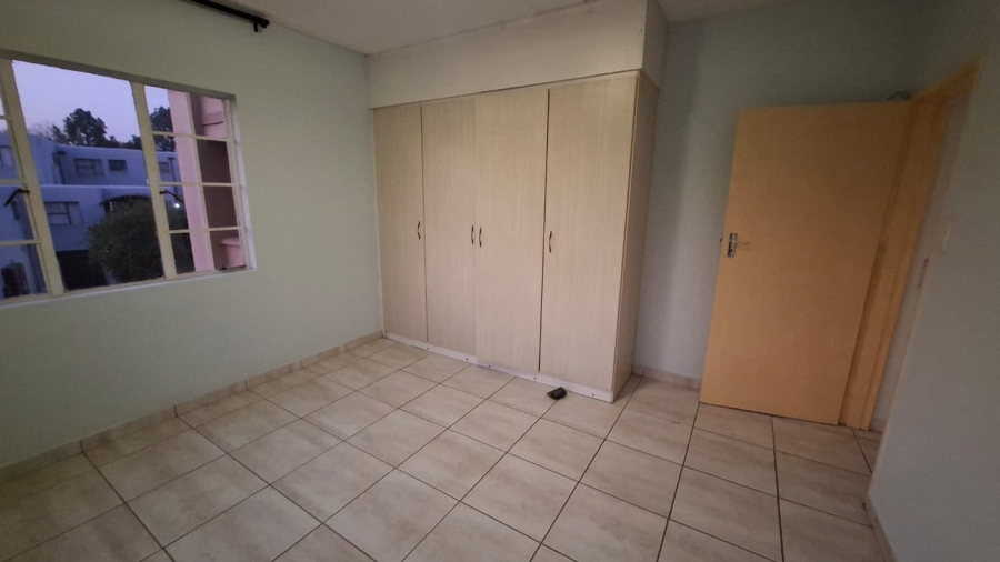 2 Bedroom Property for Sale in Vorna Valley Gauteng