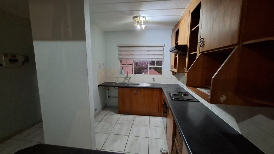 2 Bedroom Property for Sale in Vorna Valley Gauteng