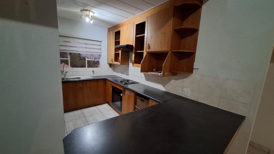 2 Bedroom Property for Sale in Vorna Valley Gauteng