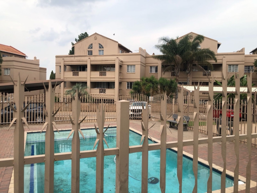 2 Bedroom Property for Sale in Vorna Valley Gauteng