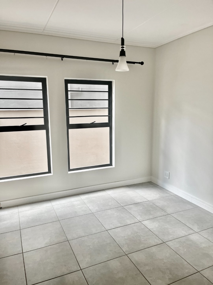 3 Bedroom Property for Sale in Waterfall Gauteng