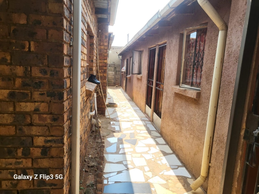 3 Bedroom Property for Sale in Mapleton A H Gauteng