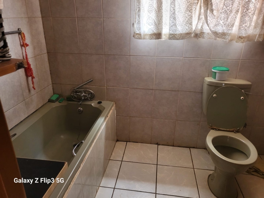 3 Bedroom Property for Sale in Mapleton A H Gauteng