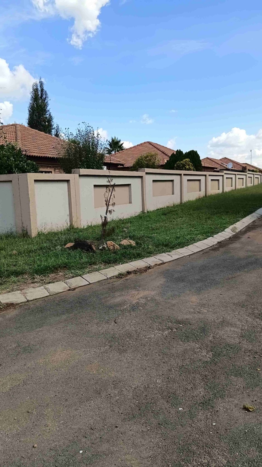 Commercial Property for Sale in Kookrus Gauteng