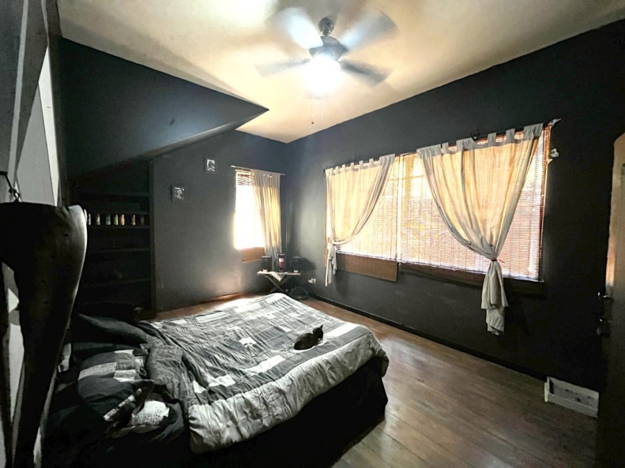 5 Bedroom Property for Sale in Cyrildene Gauteng