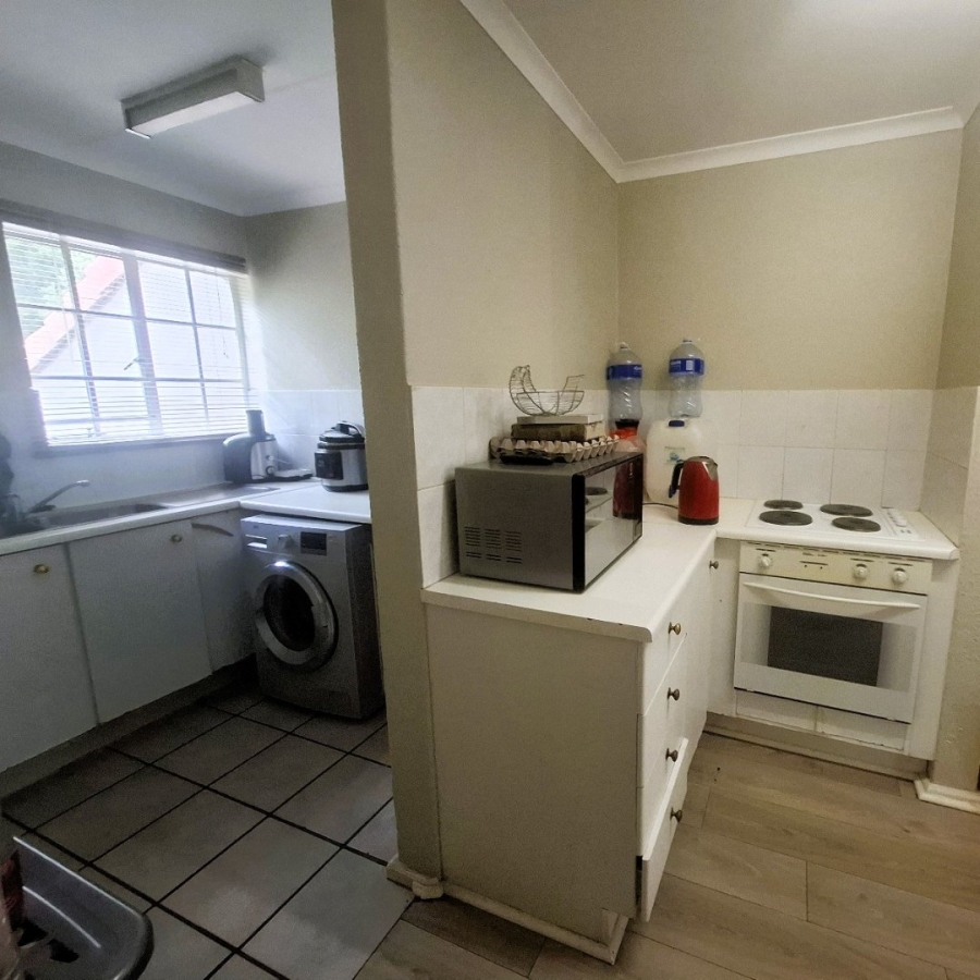 To Let 1 Bedroom Property for Rent in Monument Park Gauteng