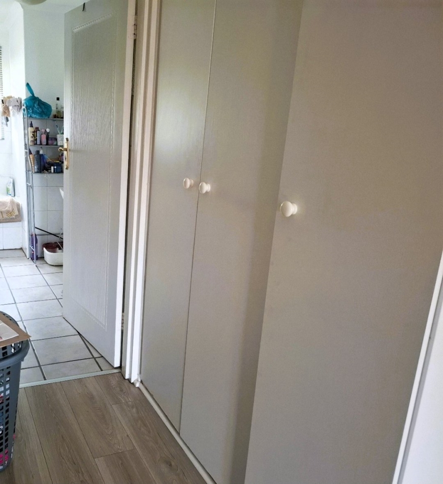 To Let 1 Bedroom Property for Rent in Monument Park Gauteng