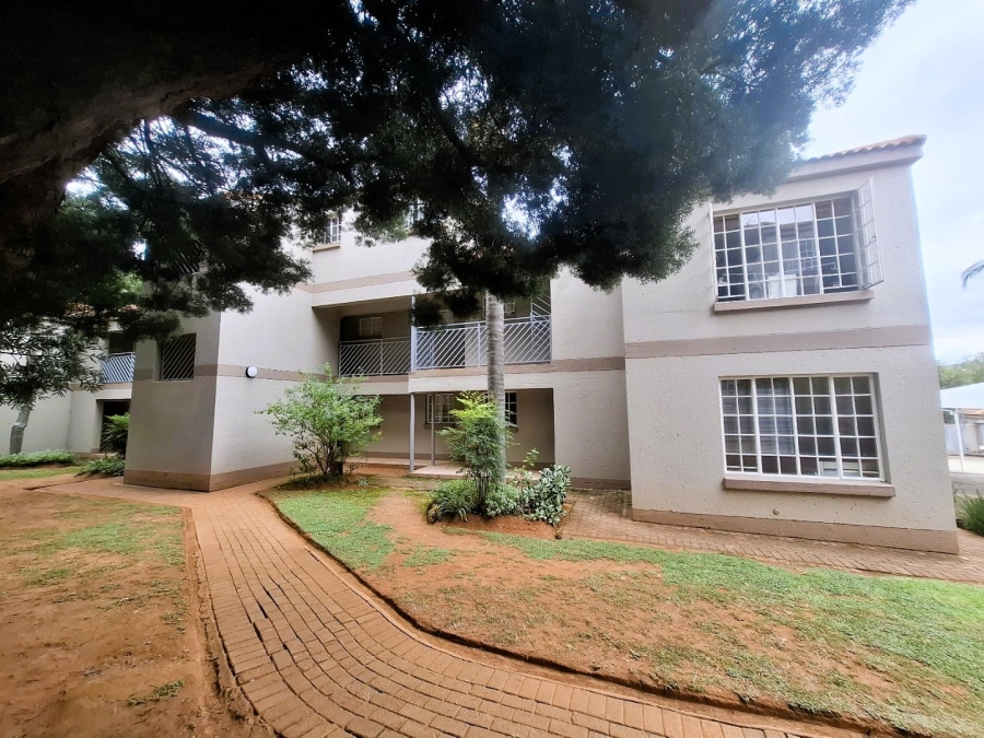 To Let 1 Bedroom Property for Rent in Monument Park Gauteng