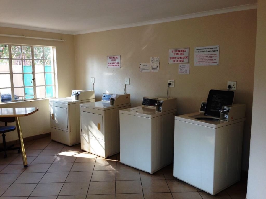 To Let 1 Bedroom Property for Rent in Monument Park Gauteng