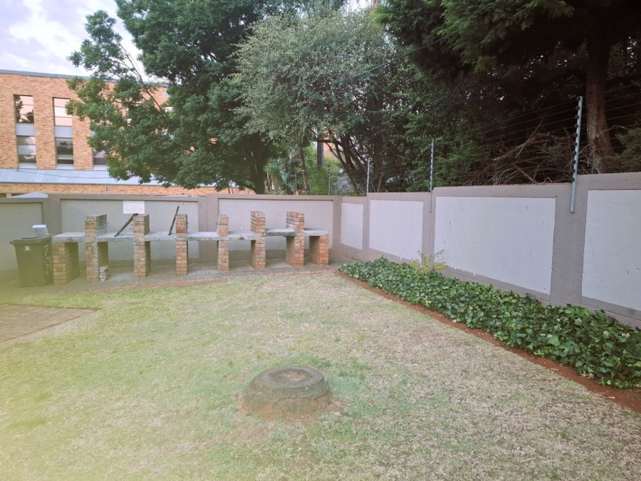 To Let 1 Bedroom Property for Rent in Monument Park Gauteng