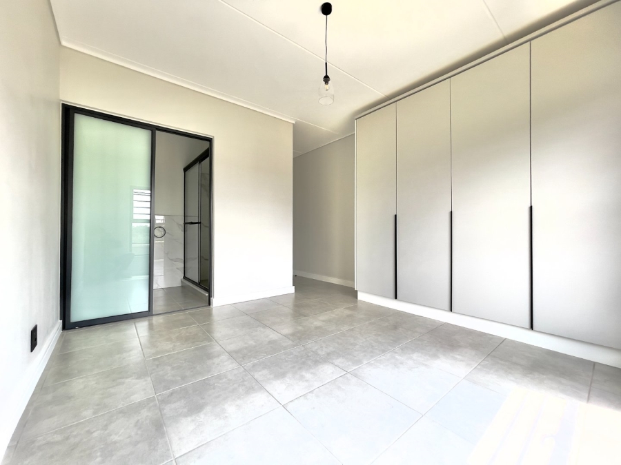 To Let 3 Bedroom Property for Rent in Waterfall Gauteng