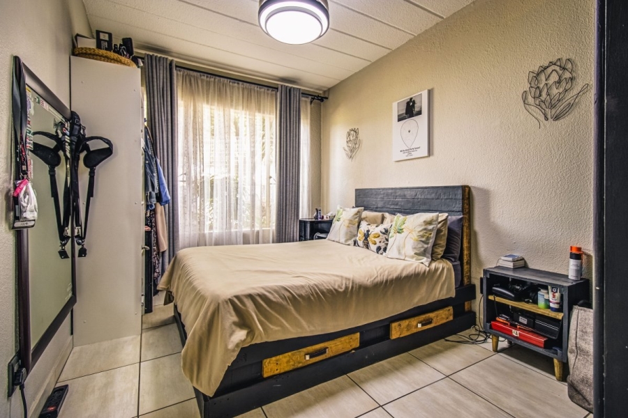1 Bedroom Property for Sale in Edenvale Central Gauteng
