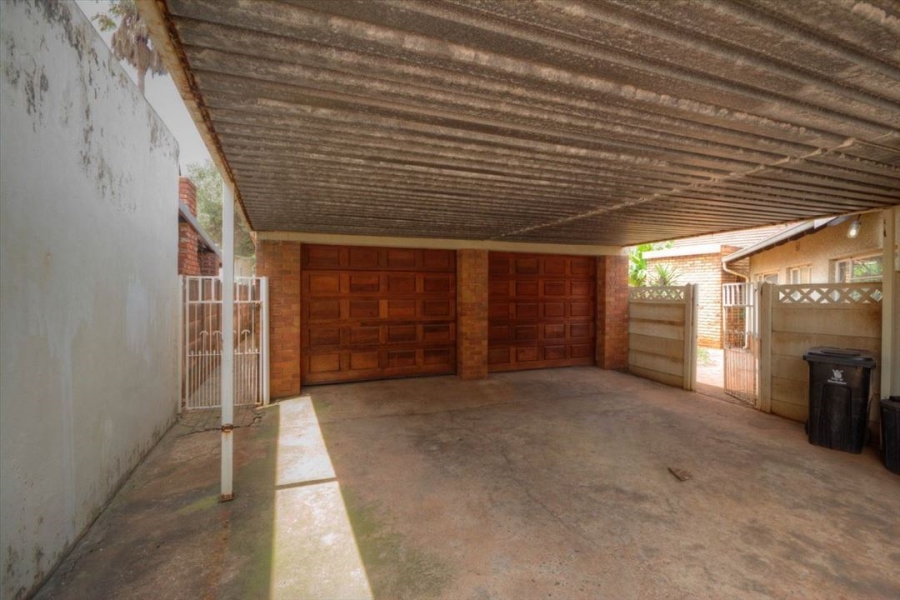 5 Bedroom Property for Sale in Witfield Gauteng