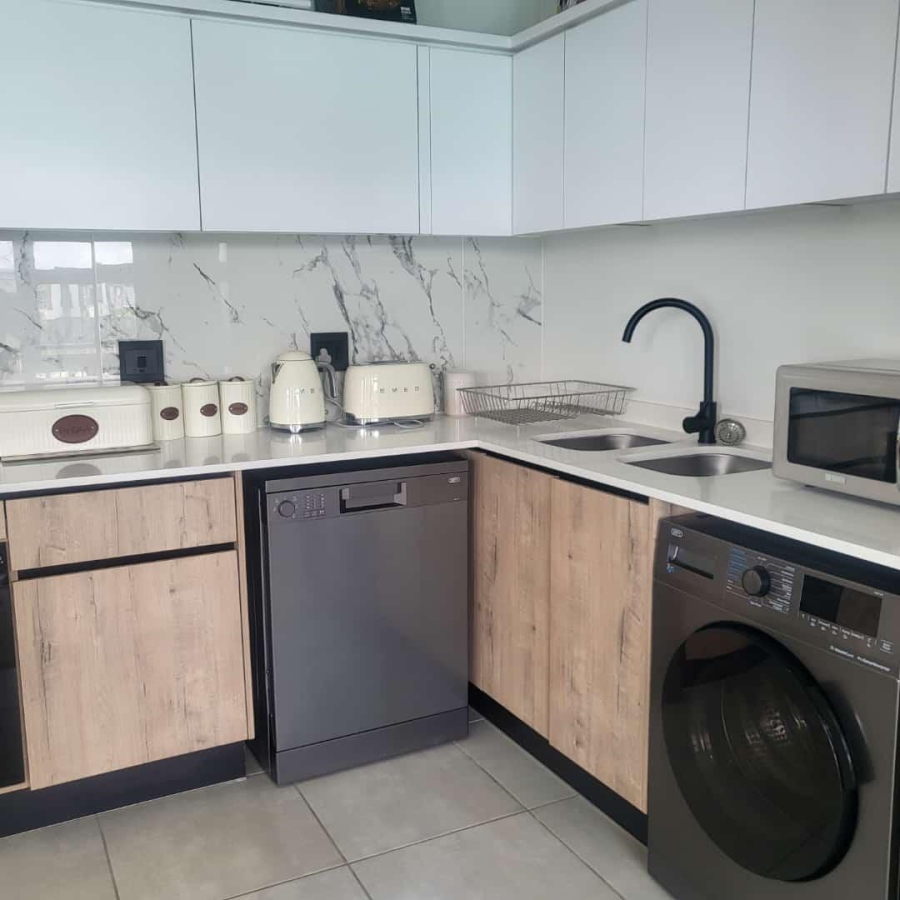 To Let 3 Bedroom Property for Rent in Silver Lakes Gauteng