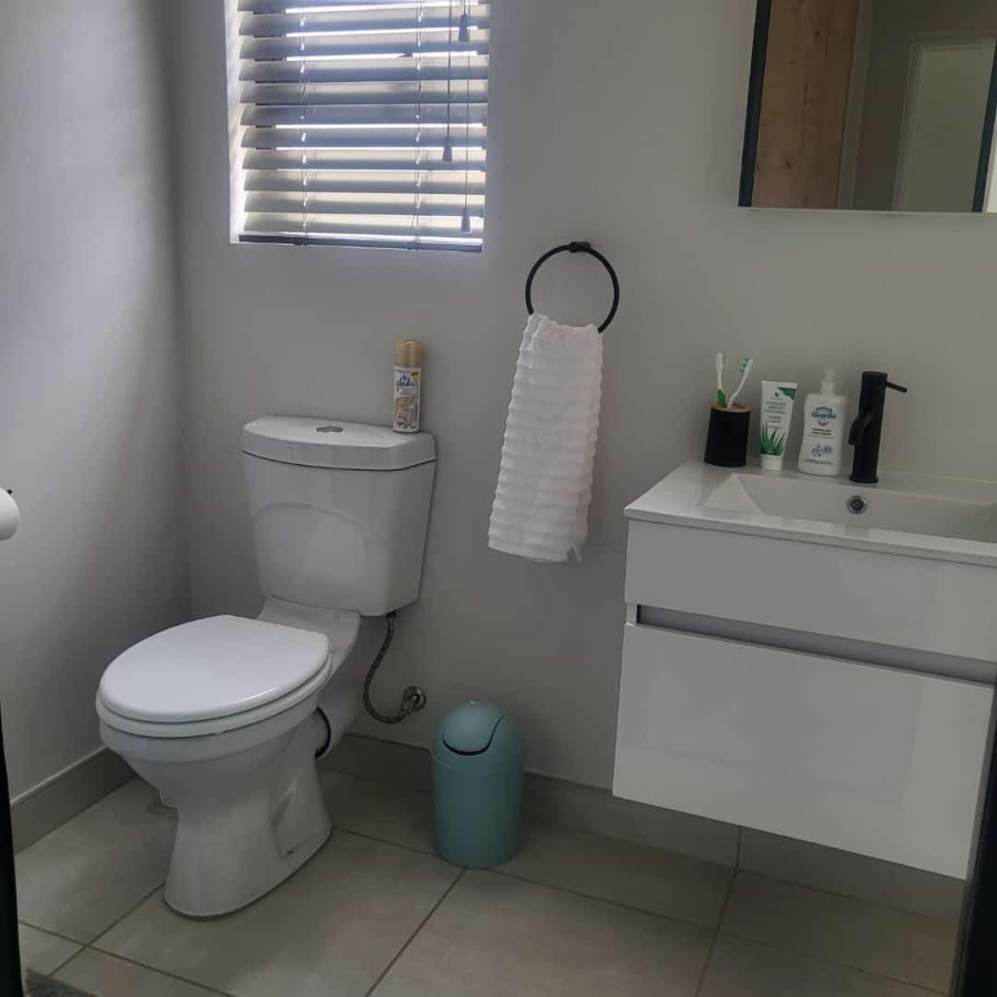 To Let 3 Bedroom Property for Rent in Silver Lakes Gauteng